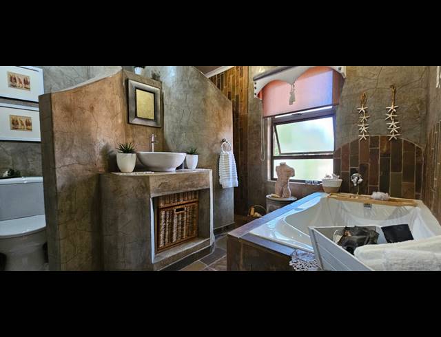 3 BEDROOM FREESTANDING FOR SALE IN CASHAN
